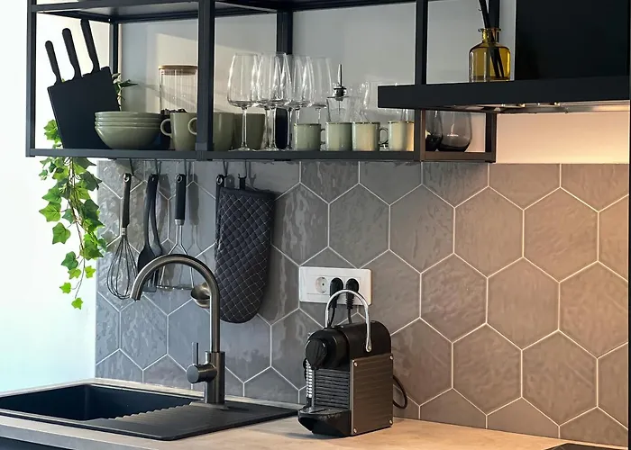 Black N' White Apartmán